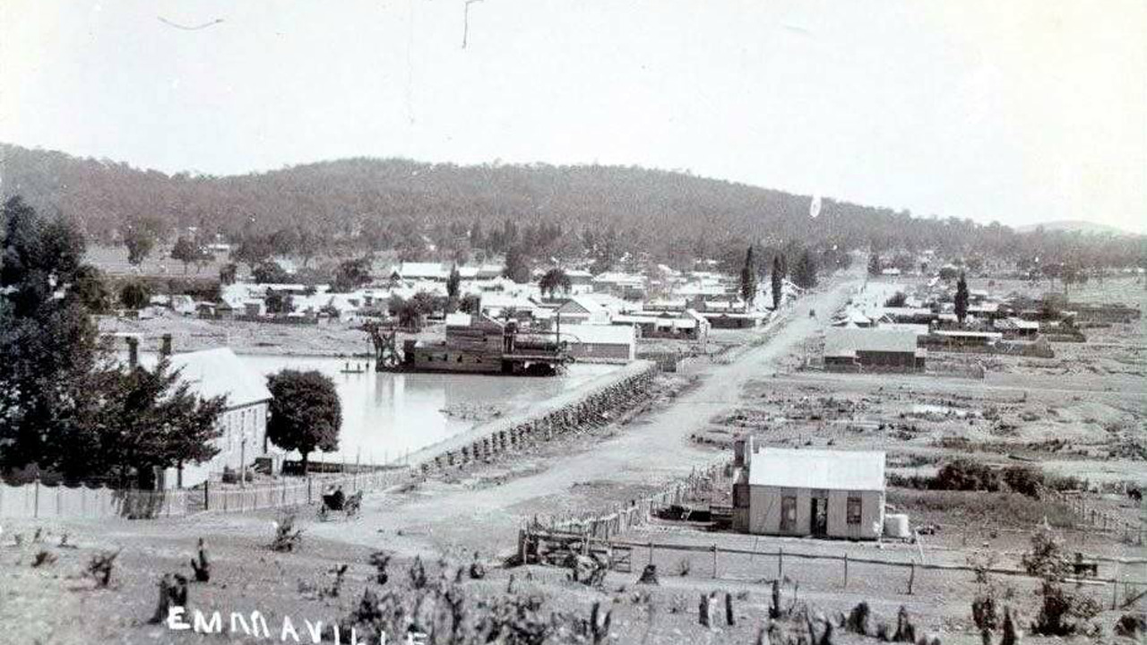 Emmaville looking southward down Moore Street with mining barge on the left
